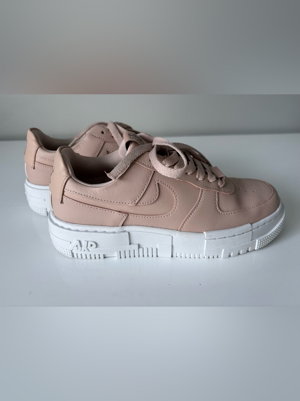 Nike Air Force 1 Pixel Barely Rose Pink Platform Sneakers Women’s 6.5